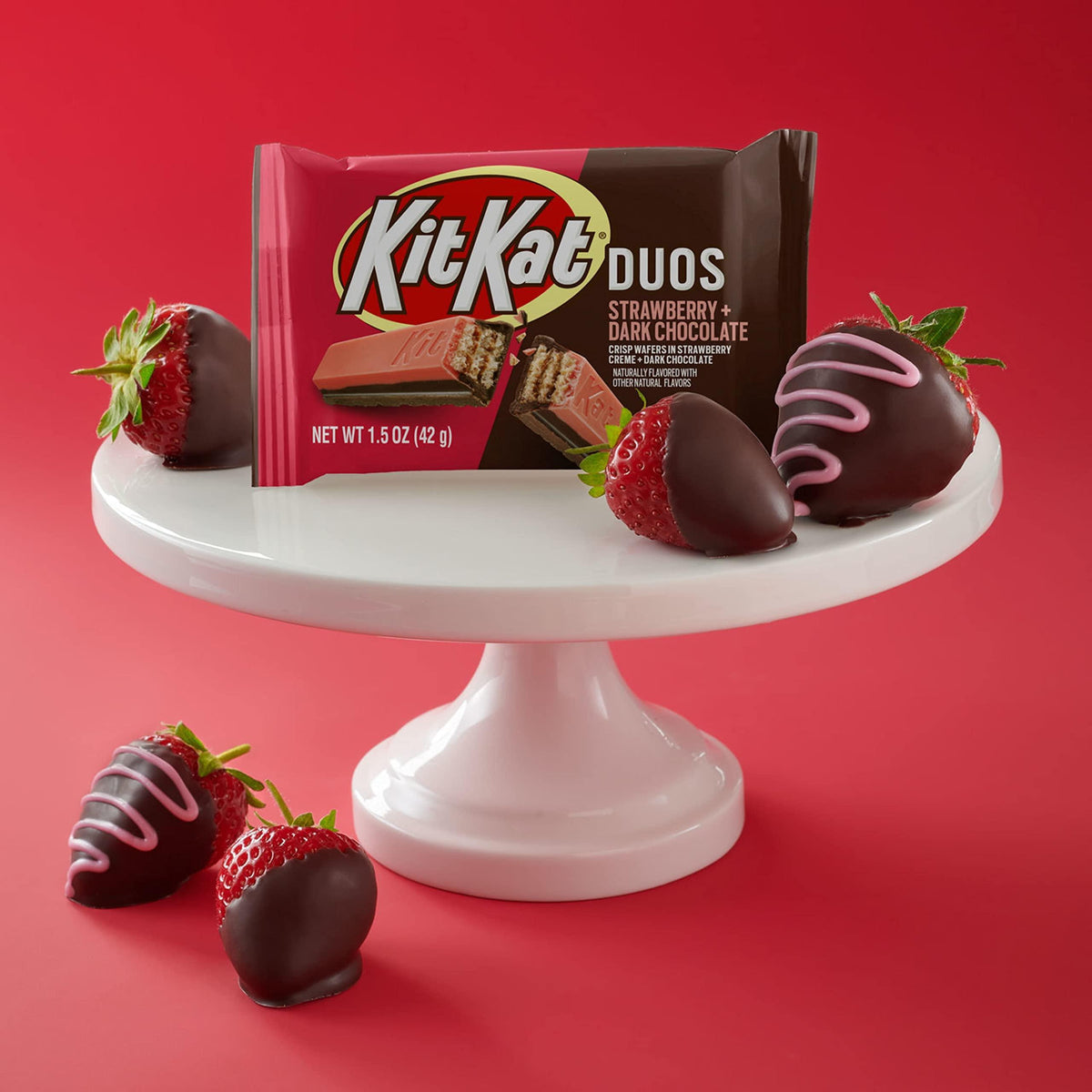 KitKat Duos Dark Chocolate & Strawberry - FragFuel